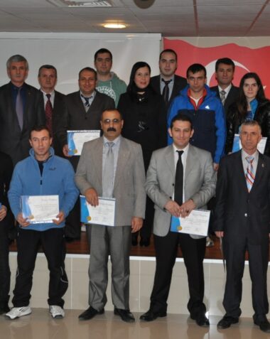 Edirne-Gençlik-hiz.-Spor-_-Etkili-takım-calışması-189-1024x680
